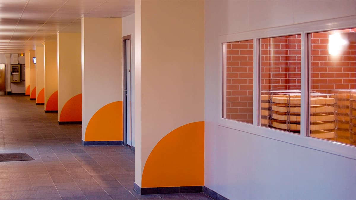 Magasin Leduc — le couloir de visite